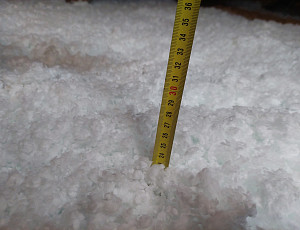 Zateplení stropu rodinného domu pomocí foukané izolace